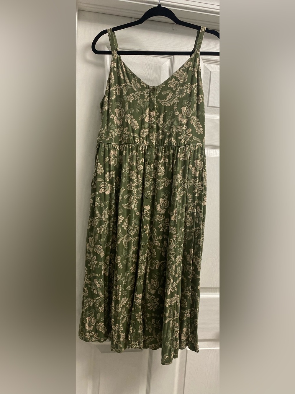 Size 1 torrid Olive & Cream Floral Maxi Skirt